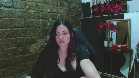 ladylunatikka online show from April 28, 2:27 am