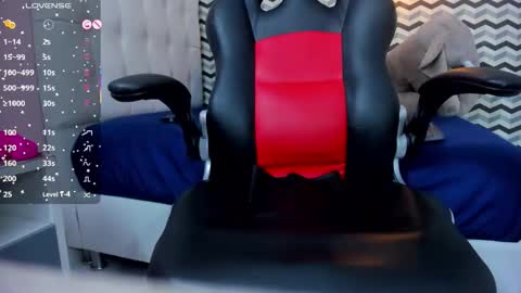 LADY  online show from November 14, 9:15 pm