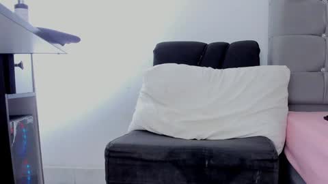 Snapshot of ladysexy_hot19 chatting on February 5, 3:13 am Ladysexy hot19 online show from February 5, 3:13 am