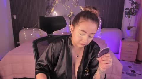 Lady  online show from April 26, 4:10 am