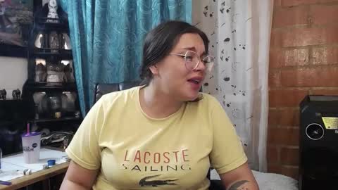 laia_hadid online show from December 23, 7:23 am