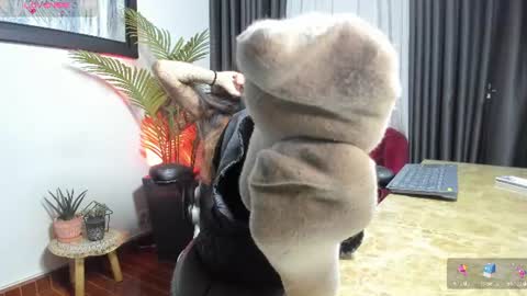 laila_angel online show from July 11, 3:06 am