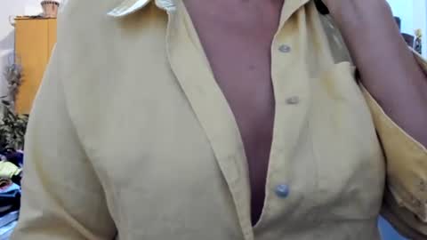 LAILA online show from March 20, 12:10 pm