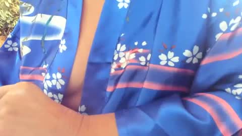 LAILA online show from April 10, 7:09 pm