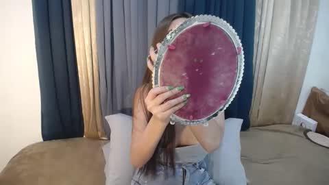 Snapshot of lakshmi_filipina chatting on February 24, 12:38 am kristine online show from February 24, 12:38 am