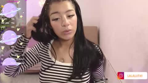 Snapshot of lalalutsy_tay chatting on October 10, 7:41 pm Lala online show from October 10, 7:41 pm
