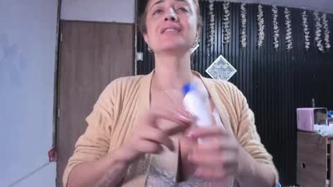  Sofi  online show from April 25, 10:40 am