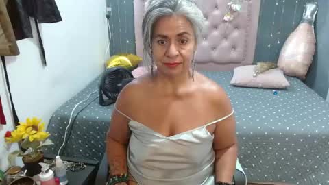 lalisha online show from April 23, 2:52 am