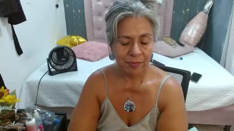 lalisha online show from April 28, 2:27 am