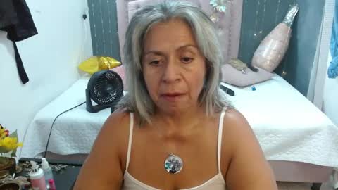 lalisha online show from April 28, 1:36 am