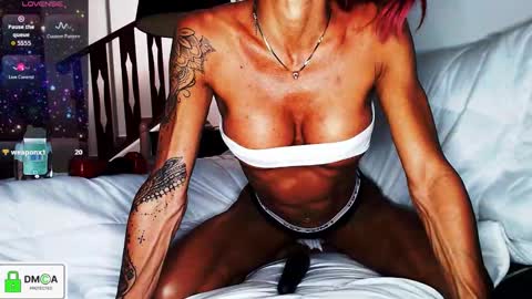 Lola online show from October 8, 6:12 pm