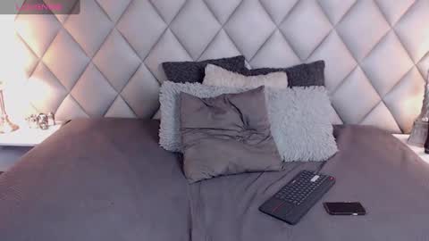 Laly Castro online show from March 9, 7:37 pm