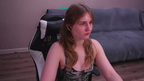 Kay online show from February 13, 8:21 pm