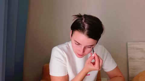 lana_gl online show from May 1, 6:49 am