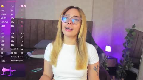 Lana online show from October 28, 3:56 am