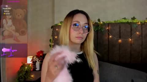 Lana online show from March 27, 4:03 am