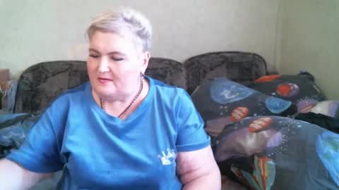 lanacat555 online show from April 22, 4:26 pm