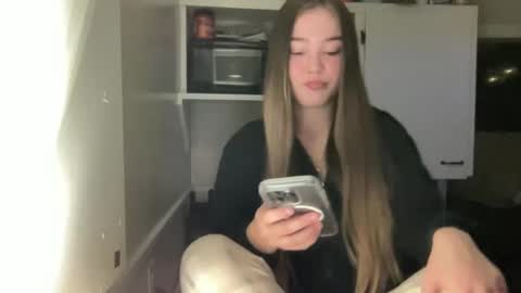 lanelizzie348 online show from October 9, 12:37 am