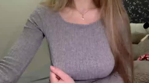 Snapshot of langoria chatting on February 15, 5:07 pm langoria online show from February 15, 5:07 pm
