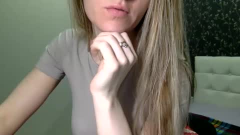 Snapshot of langoria chatting on February 6, 2:26 pm langoria online show from February 6, 2:26 pm