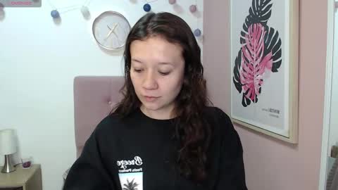 Lanna online show from February 2, 1:10 pm