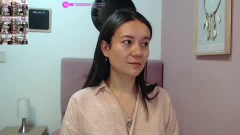 Snapshot of lanna_mills chatting on February 3, 1:30 pm Lanna online show from February 3, 1:30 pm