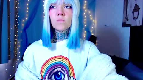 LANNIE   online show from April 28, 12:31 pm