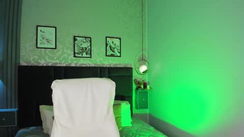 Lara online show from January 29, 10:22 pm