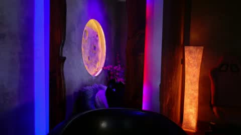lara_curly online show from July 30, 10:49 am