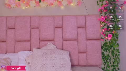 Lara Gill online show from April 21, 8:38 pm