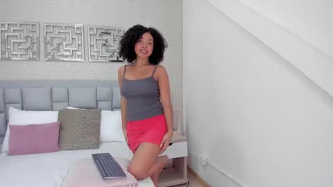 lara_spaark online show from January 7, 3:48 pm