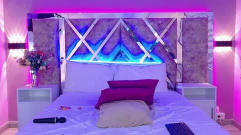 Lara online show from April 15, 10:21 pm