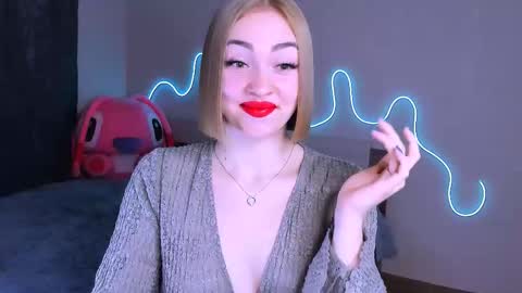 Snapshot of larakrein_lk chatting on September 16, 4:48 pm LaraKrein lk online show from September 16, 4:48 pm