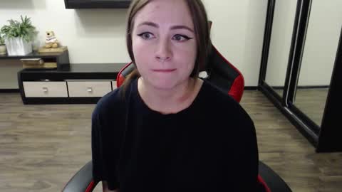 Laralianna online show from September 21, 2:38 pm