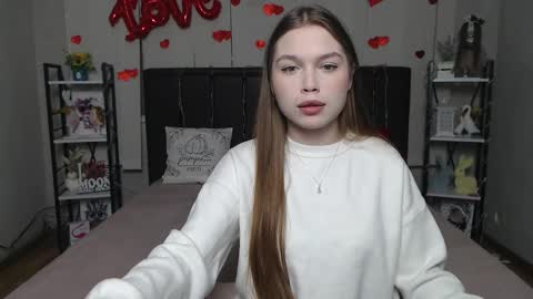 LaraPika online show from February 18, 6:12 am