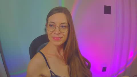 larawintersxxx online show from October 23, 11:00 pm