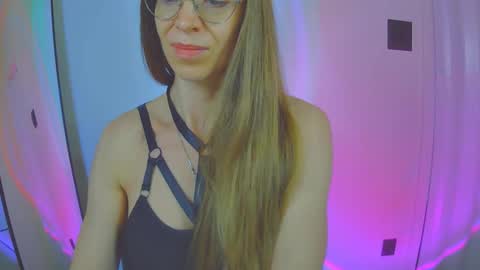 larawintersxxx online show from December 1, 12:58 am