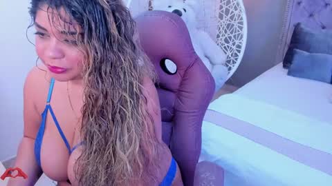 laris_park online show from January 21, 5:38 am