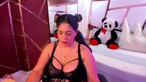 laris_park online show from January 26, 5:13 am