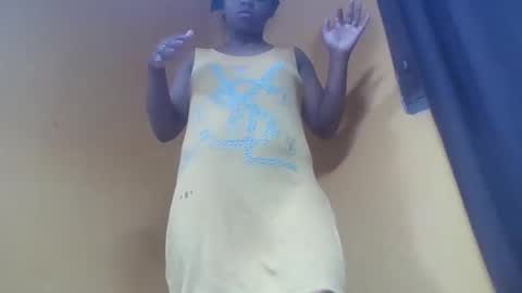 larissa645771 online show from April 20, 6:11 pm