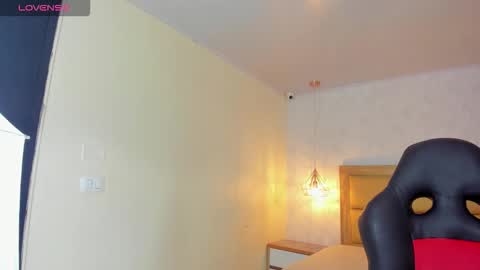  MIA  online show from November 11, 12:24 pm