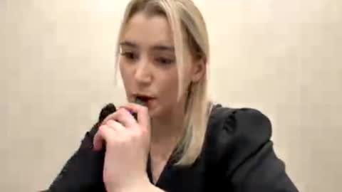 Betty online show from February 24, 9:13 pm