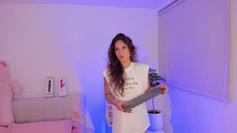 Lary  online show from March 24, 5:02 am