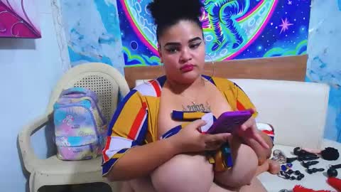 latina_bigboos12 online show from November 16, 8:49 am
