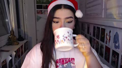 miiiiiiaaaa online show from December 25, 10:16 pm