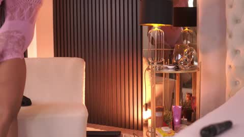 Latina online show from April 26, 7:44 pm