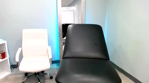 latinasdoubletroble online show from January 16, 6:59 pm