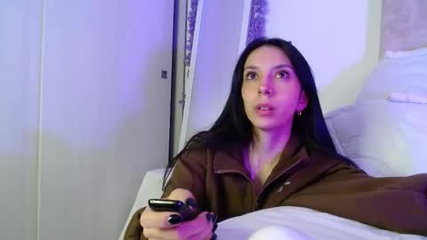 Laura online show from February 13, 5:53 am