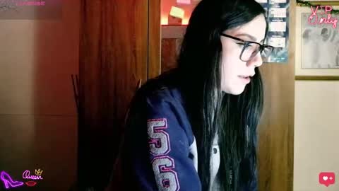 laujgray online show from February 14, 2:57 am