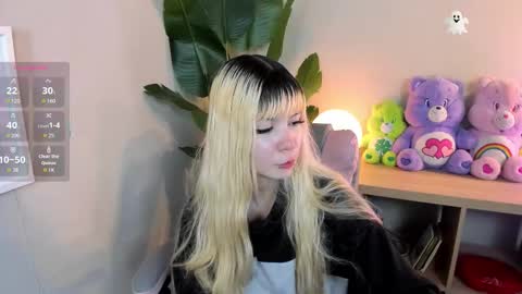 laukyubey1 online show from November 20, 8:43 pm